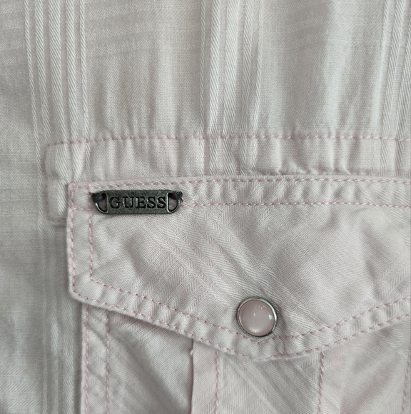 VTG Guess Shirt Men Sz Large Pink Snap Buttons Short Sleeve Pockets Cssual - Picture 8 of 15